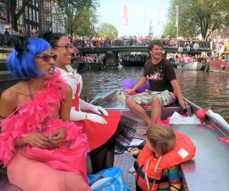 Louer un bateau fête du Roi Gaypride Amsterdam